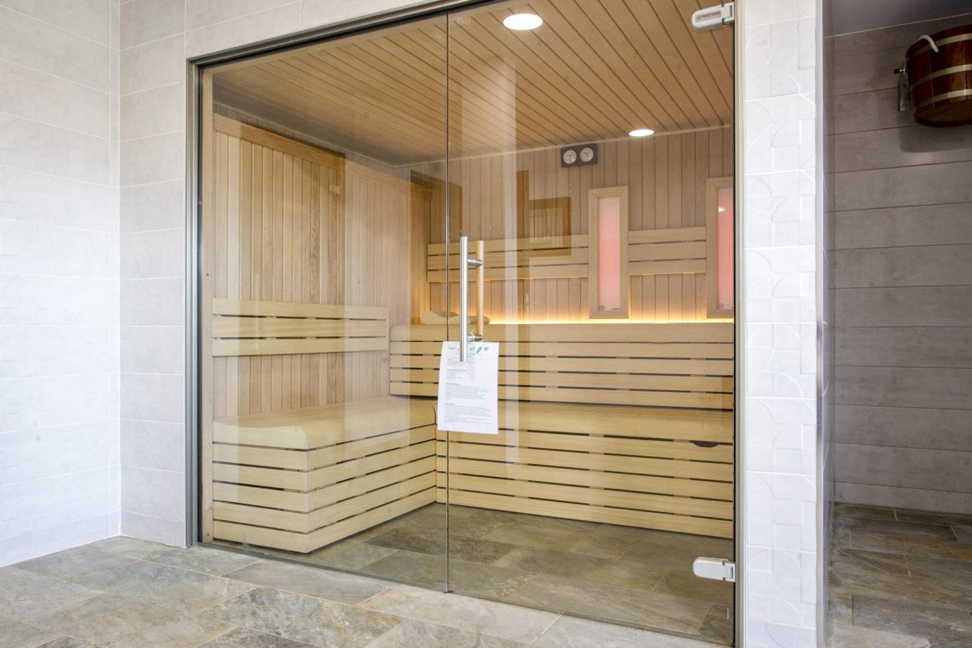 Le Chalet Cetri - Welkeys Saubrigues Luaran gambar